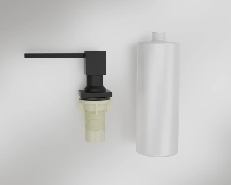 square_black_closeup_bottle_1920x1536.jpg